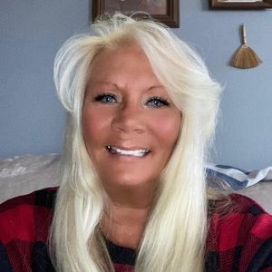 Meet your Posher, Renee